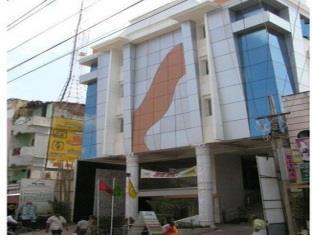 吉登伯勒姆 Rk Residency酒店 外观 照片